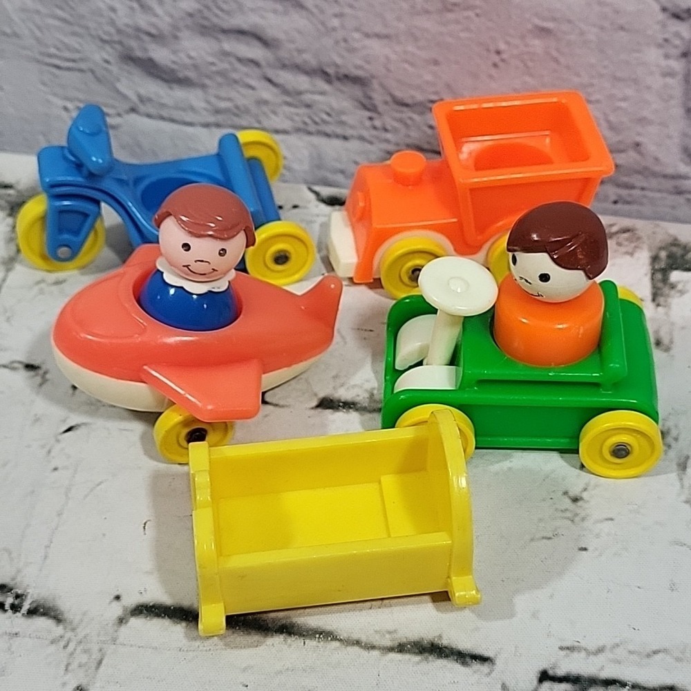 Vintage Fisher-Price Little People Figures Kids W/ Ride On Toys Train Plane Car